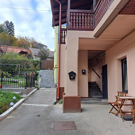 Cosy Studio In The Heart Of Брашов Екстер'єр фото